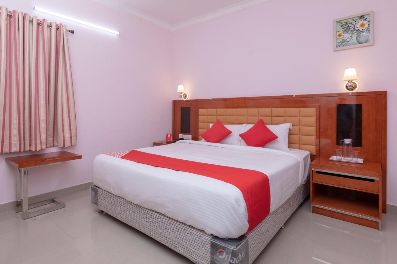 Oyo 17224 Swarnam Residency Hotel Chennai