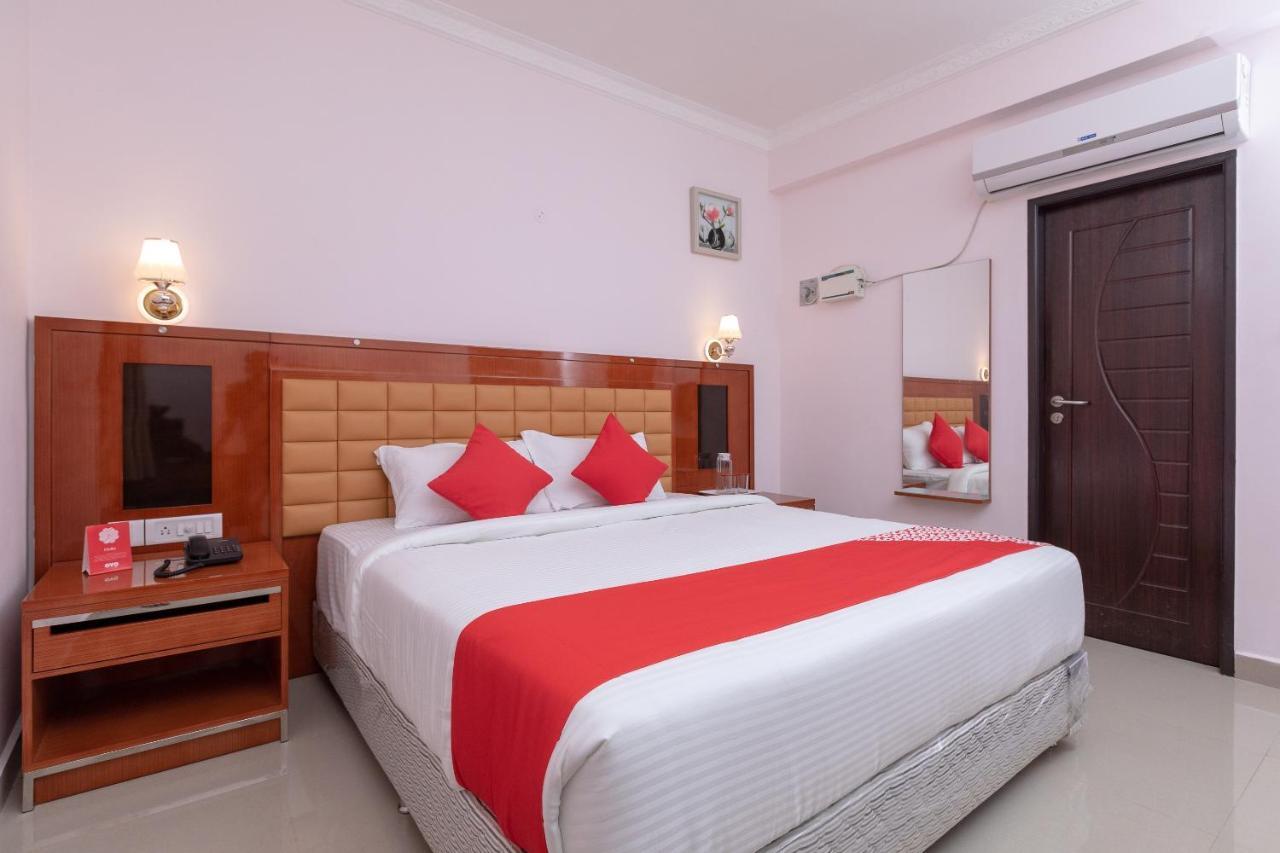 Oyo 17224 Swarnam Residency 3* Chennai